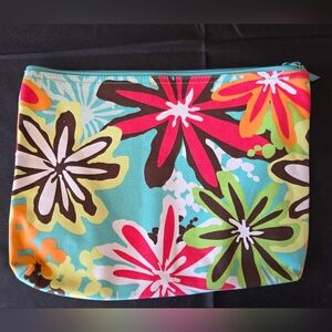 Thirty-one zipper pouch bag clutch daisy craze